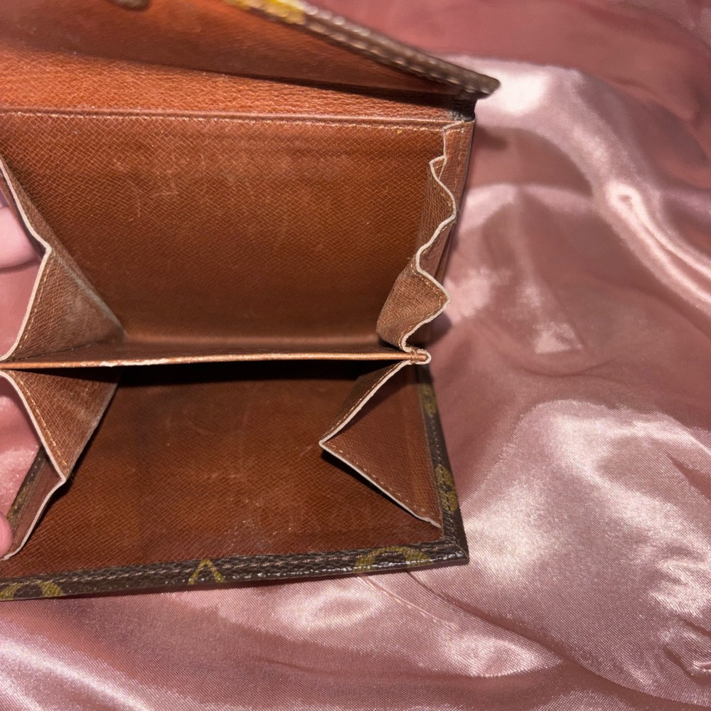 Louis Vuitton Monogram Envelope Wallet in Brown and Gold - Picture 4 of 7